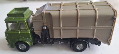 Dinky toys bin refuse truck - dinky,