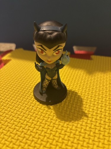 Bombshells blind box raven - dc,