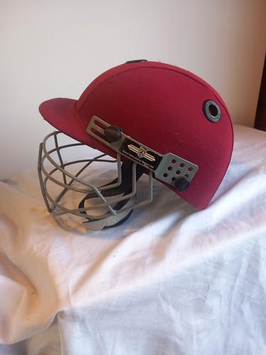 Albion cricket helmet - cricket,
