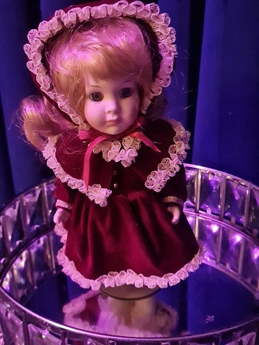 Unbranded porcelain doll - unbranded,