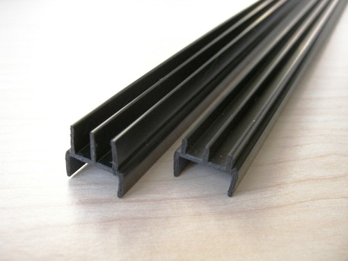 Vivarium 4mm glass track