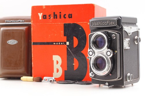Near mint box yashicaflex - mint,