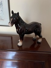 LARGE CERAMIC POTTERY SHIRE