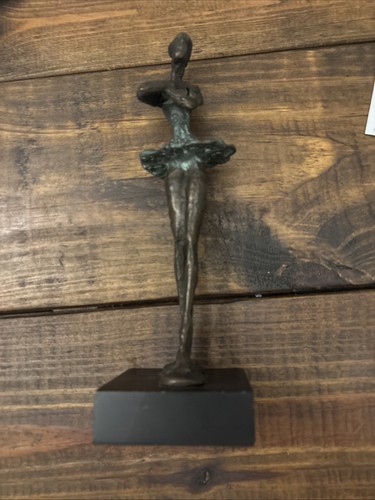 Forged bronze sculpture - bronze,