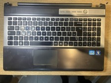 Genuine Samsung RV511 RV515 RV520 UK Keyboard Top Housing Palmrest G03