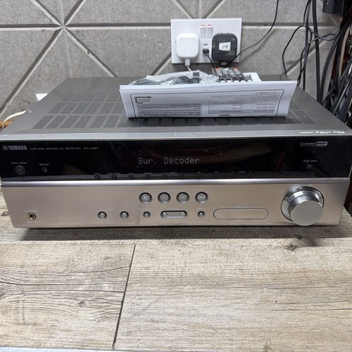 Yamaha v667 av receiver - 7.2,