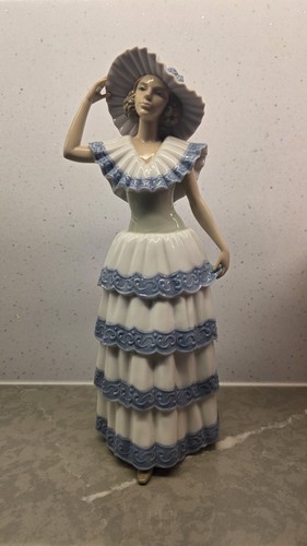 Lladro nao 6319 girl blue - 6319, in