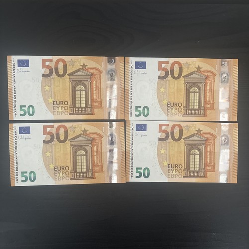 200 euro holiday - 200,