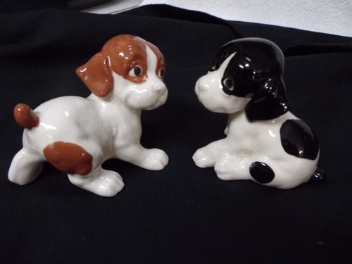 Pair small porcelain - of,