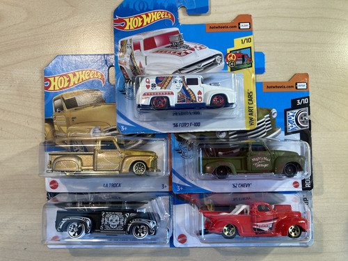 Hot wheels bundle - new, 5