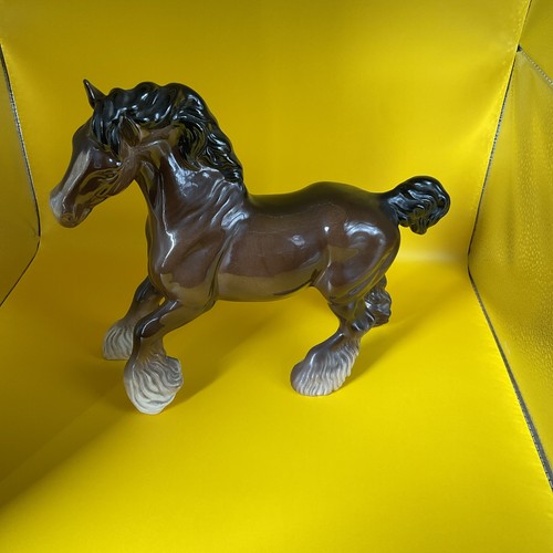 Royal doulton cantering shire - doulton,