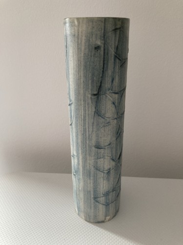 Carn pottery bud - bud,