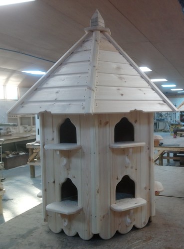 The paloma hexagonal dovecote - the,