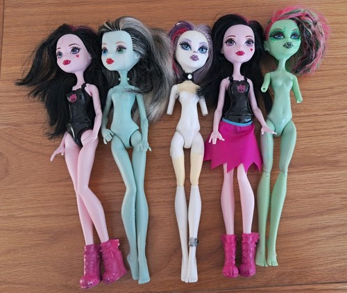 Monster high dolls bundle - high,