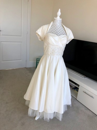 True bride tea length wedding - length,