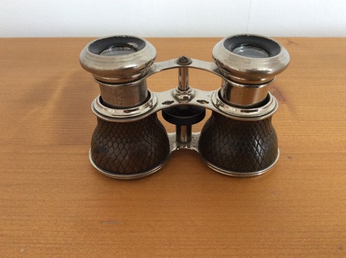 Old opera glasses focus - glasses,