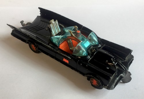 Vintage corgi 267 - corgi, batmobile