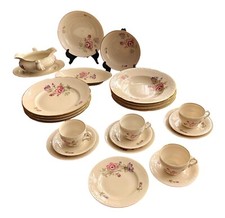 KPM PORCELAIN 24 PIECE