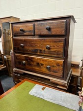 Vintage Chest of Drawers –