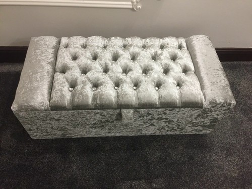 Large chesterfield ottoman - large,