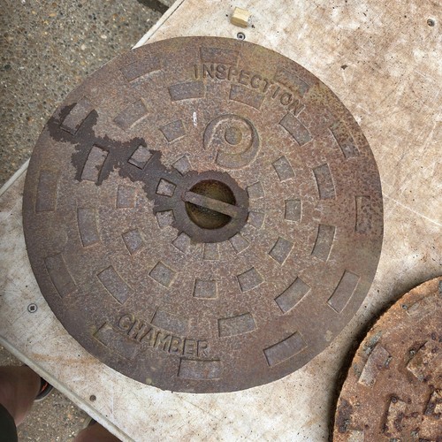 Round cast iron manhole - round, cover