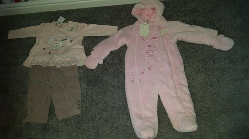Baby girl 9mths next - 6-9mths,