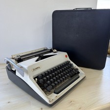 Olympia SM9 Typewriter With