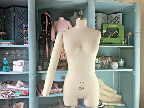 The mannequin arms sewing - the,
