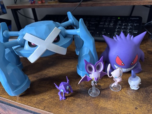 Pokémon battle figure - battle,