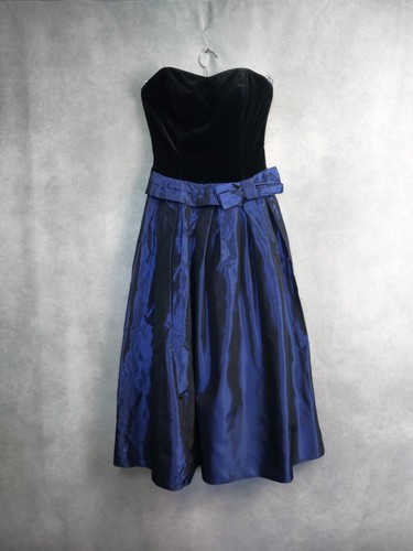 Laura ashley dress fits - ashley,