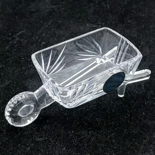 Small vintage lead - small, crystal