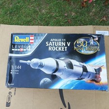 Revell Apollo 11 Saturn v