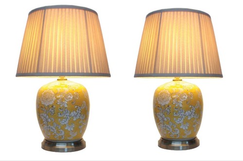 Pair chinese porcelain - of,