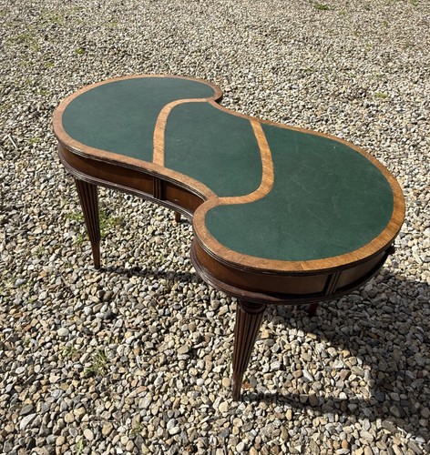 Vintage small mahogany style - vintage,