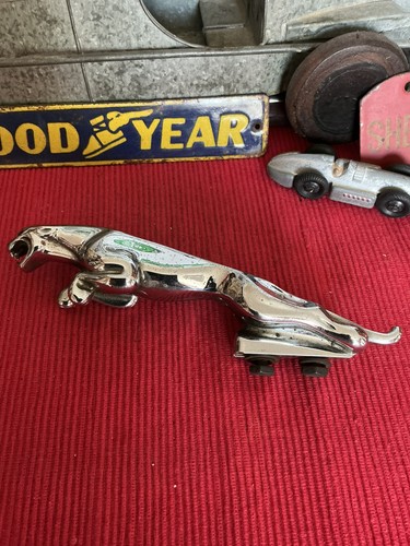 Vintage jaguar mascot - vintage,