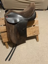 Albion Legend Dressage Saddle, Brown N-M 17.5”
