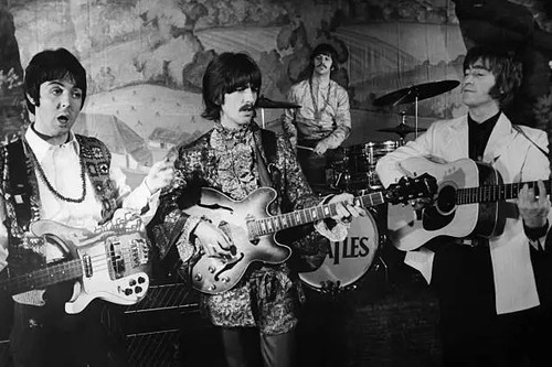 The beatles singing hit - hit, hello