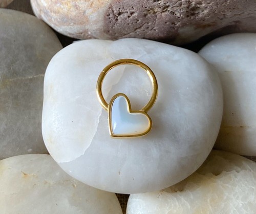 Gold heart natural pearl shell - gold,