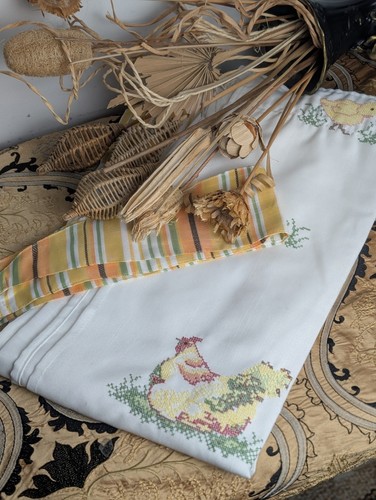 Country vintage sheer kitchen - vintage,