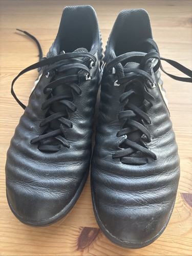 Nike tiempo football boots - football,