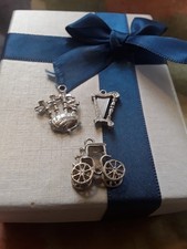 SILVER CHARM BAGPIPES, HARP & CARRIAGE VINTAGE