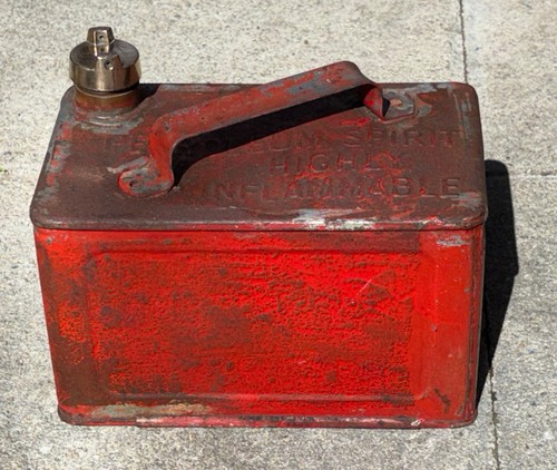 Vintage gallon petrol - 1,