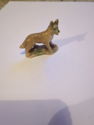 Wade first whimsies - first, alsatian