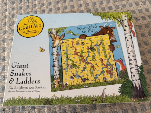 The gruffalo giant - giant, snakes