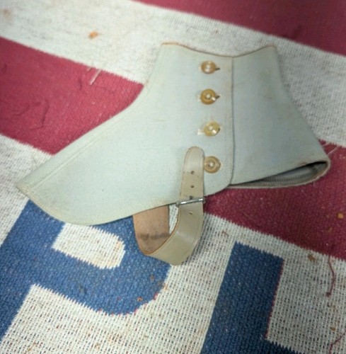 Vintage oakleaf brand standard - vintage,