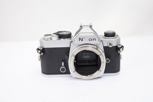 Vintage nikon 35mm slr - fm,