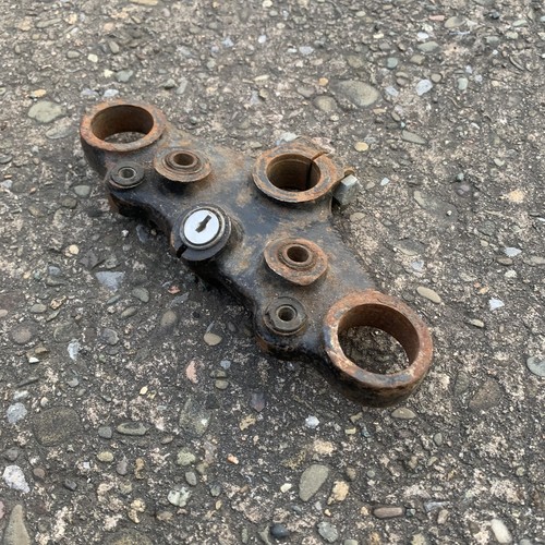 Triumph bsa t120 - t120, yoke