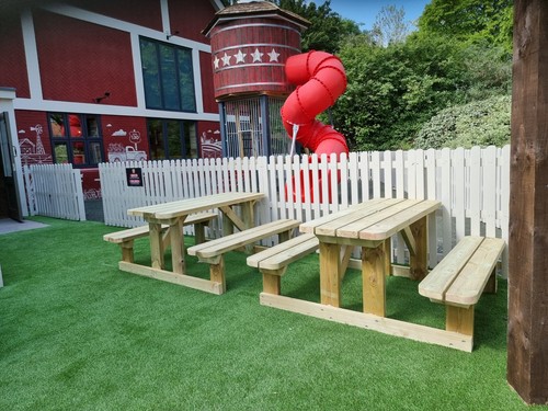 Easy access pub bench - easy,