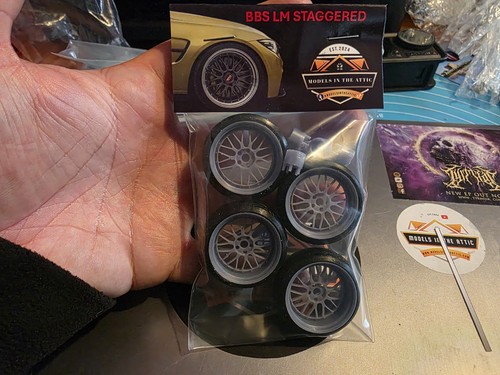 Scale bbs staggered 3d - staggered,