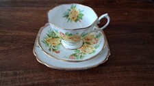 Royal Albert Yellow Tea Rose